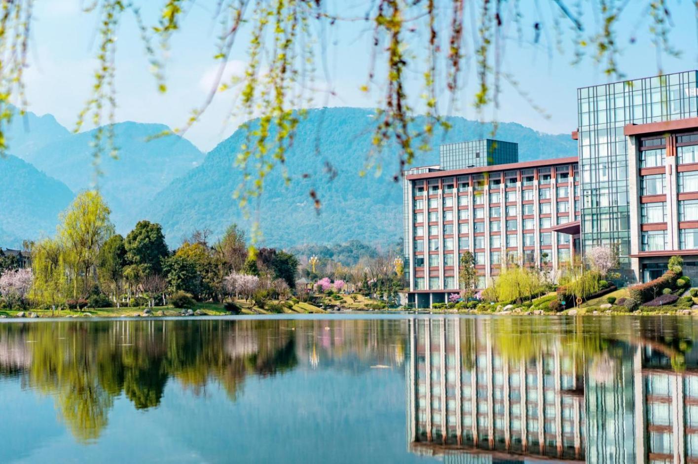 Le Meridien Emei Mountain Resort Emeishan Exterior foto